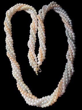 Vintage 80s 90s Twisted Torsade Faux Pearl Rope Necklace Peach Cream Gray 24”